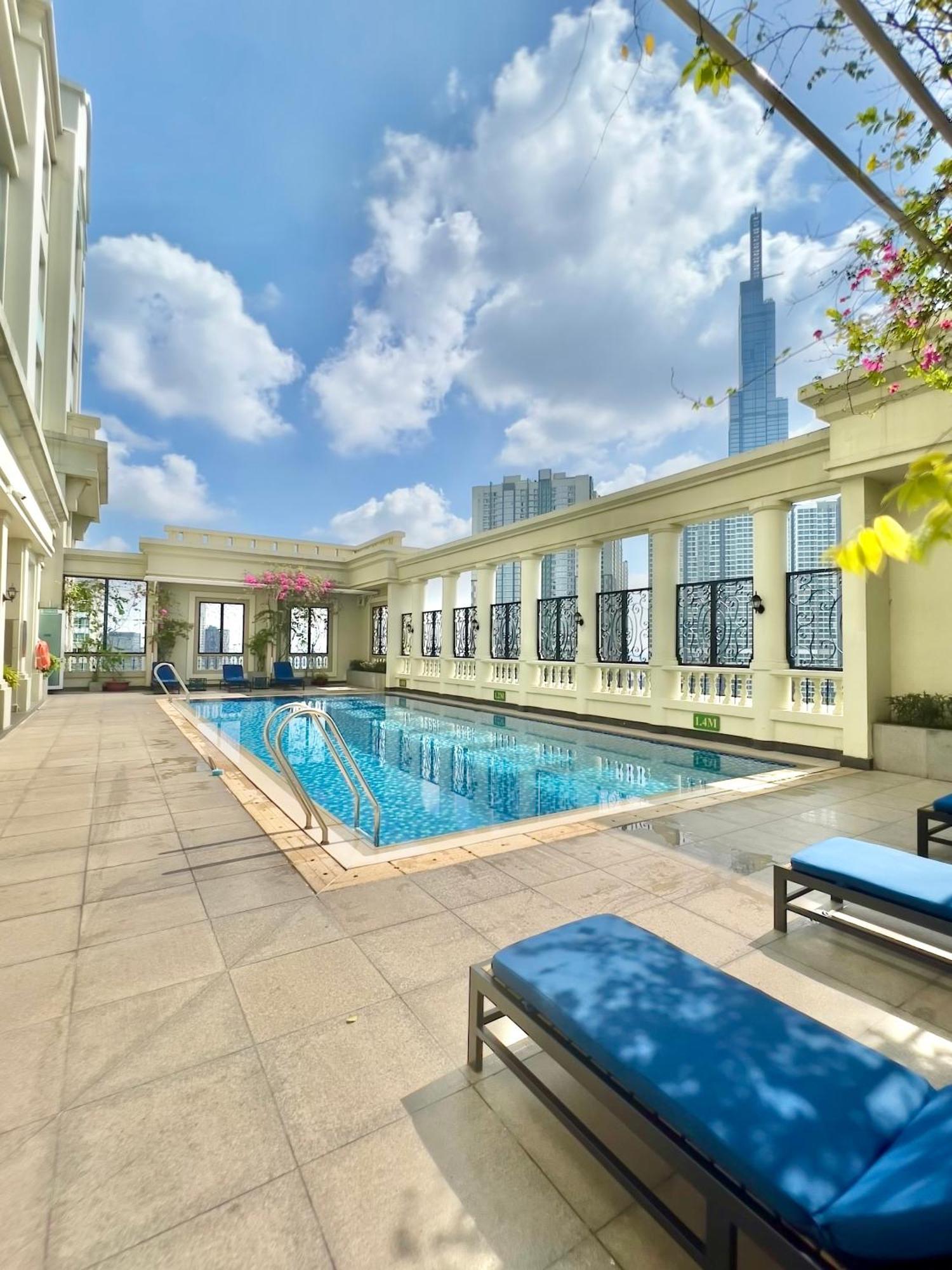 Diny Aparthotel - Rooftop Pool - The Manor 2 Ho-Chi-Minh-Stadt Exterior foto